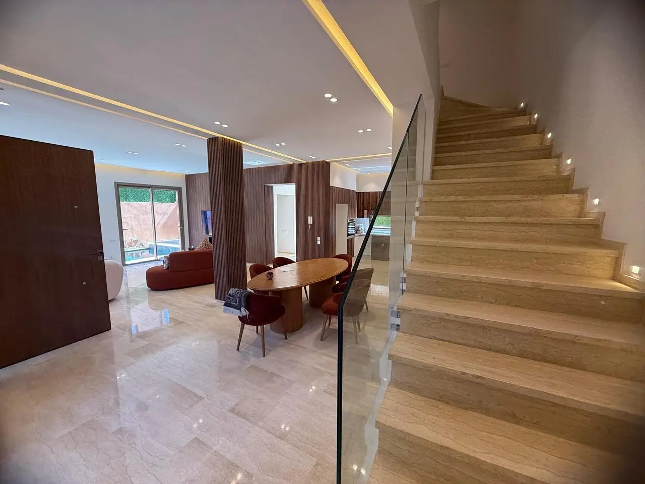 Villa d’Exception à Vendre – 6 Suites – Piscine – Hammam – Quartier Résidentiel Haut Standing