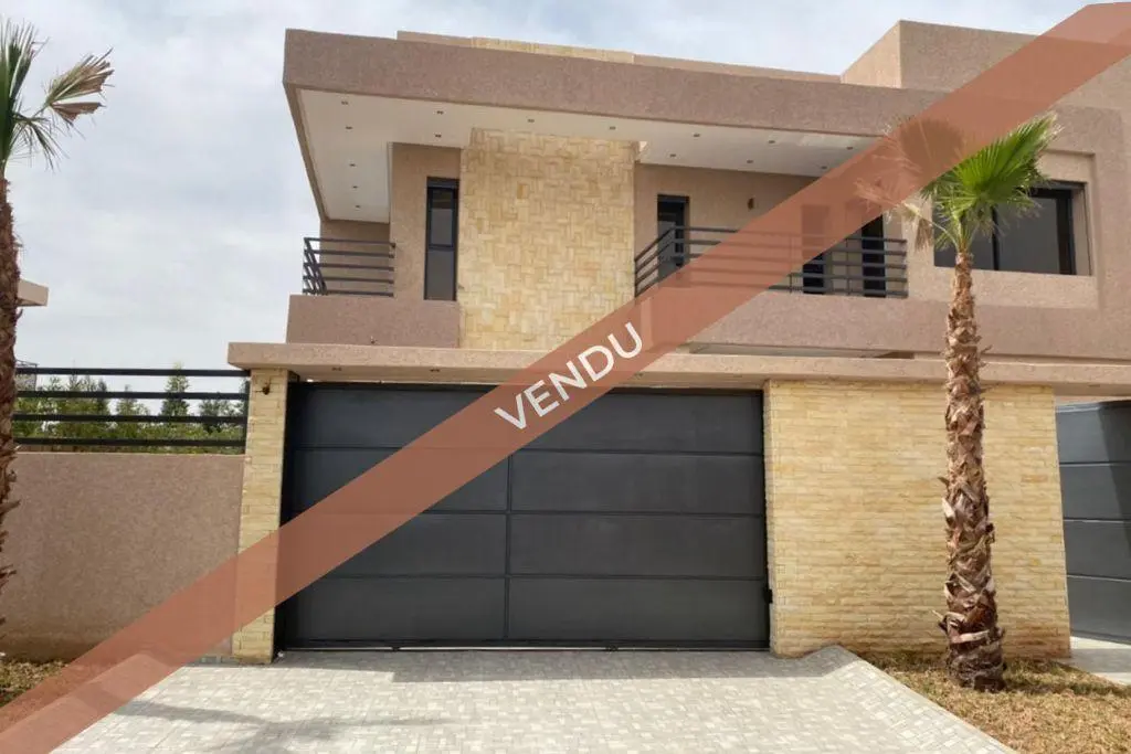 Villa neuve dans la prestigieuse résidence Argan Golf