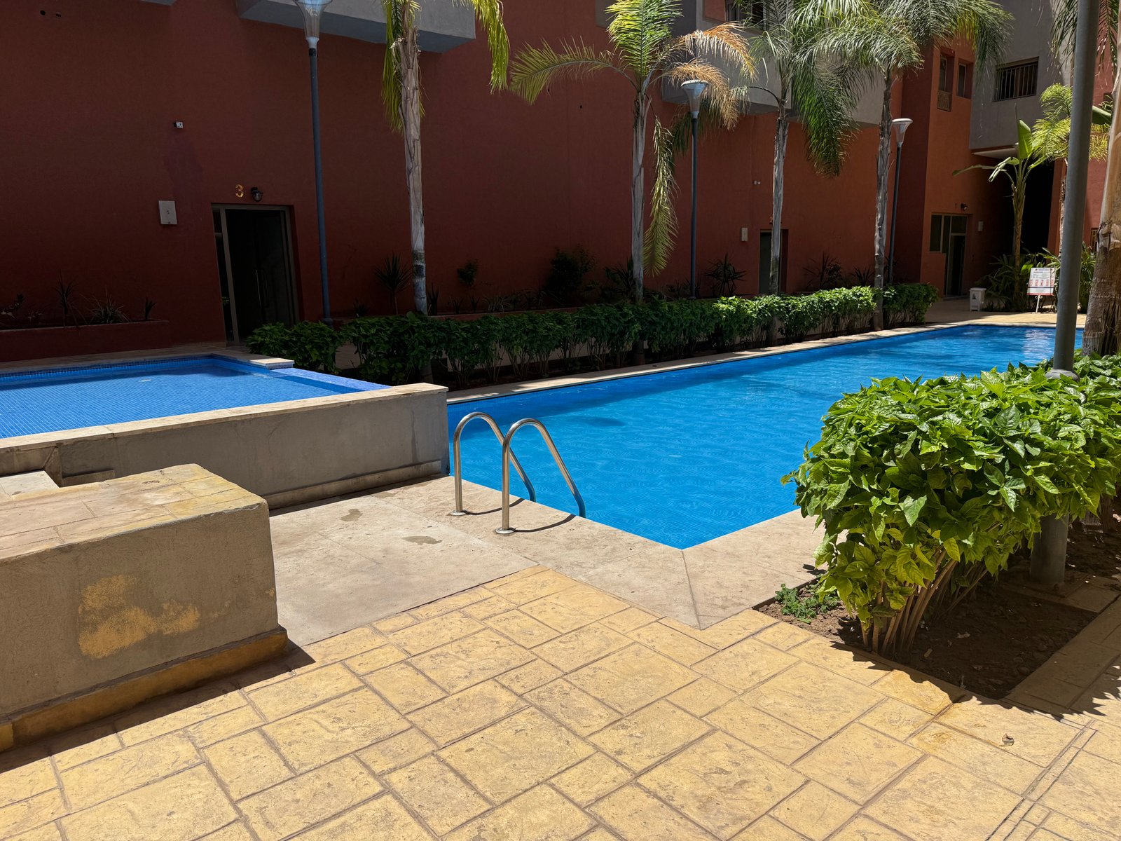 Agréable deux chambres avec piscine  - Image 1